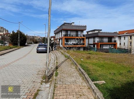 İstanbul Başakşehir Hoşdere'de 1025 M² İmarlı 2 Parsel