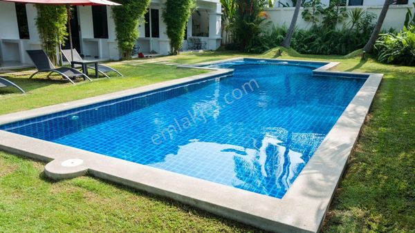 Uncalı Konaklar Bölgesinde Lüks Sitede 3+1 Satılık Daire En/ru!!