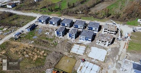 Bahçesehir Villaları 3+1akilli Ev Sistemli Satılık Dubleks Villa