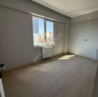 Yeni Mahallede Tek Kat Üzeri 3+1 Satılık Süper Lüks Daire