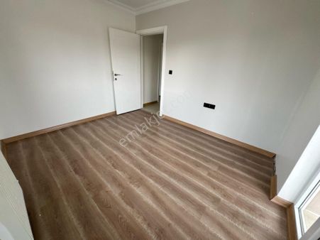 Yılmazer'den Ankara Manzaralı Site İçinde Ara Kat Satılık Konut!