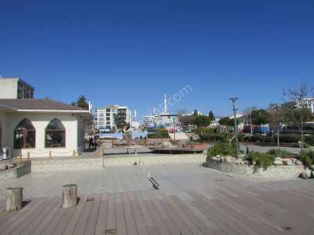 İnönü Mahallesinde Havuzlu Parkın Orada Ara Kat 2+1 Ve 98 M2 Satılık