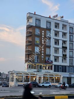 Akg'den Adalet İş Hanında Satılık Lüks 1+1 Ofis - Fiyatı İndirdik