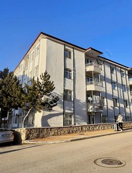 Sefa Emlak'tan Emniyet Müdürlüğü Yanı Kiralık 3+1 Daire