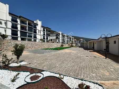 Didim Akbükte Bahce Katı Deniz Ve Havuz Manzaralı 4+1