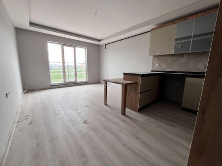 Fevzi Çakmak Mah Merekzi Konumda Ara Katta Sıfır 2+1 Daire !!