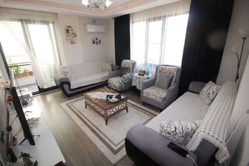 Altınkum Merkezde Dogalgazlı Asansörlü Ayrı Mutfaklı 2+1 Yeni Daire