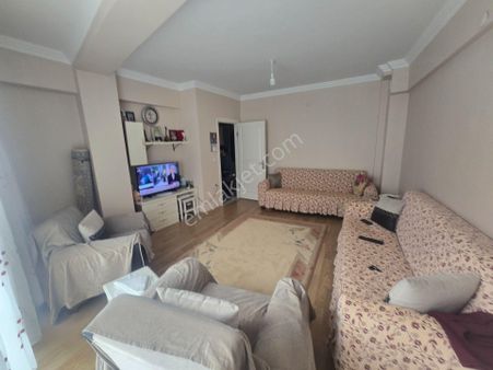 Barbarosta Kapalı Mutfak Geniş 1+1 Daire Han Emlaktan