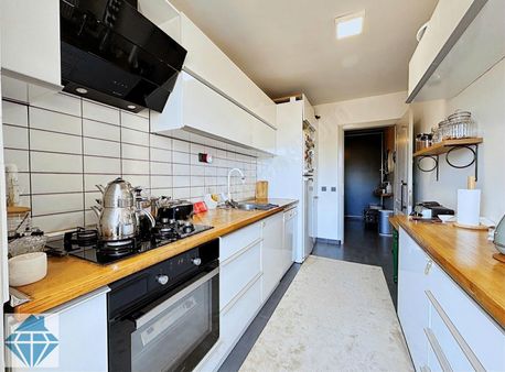 Güzeltepe' De Belediye Bloklarında Tadilatlı Masrafsız 110m2 3+1