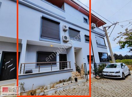 Ürkmez Merkez'de Sahile Yürüme Mesafesi 4+1 Triplex Rw Akar'dan