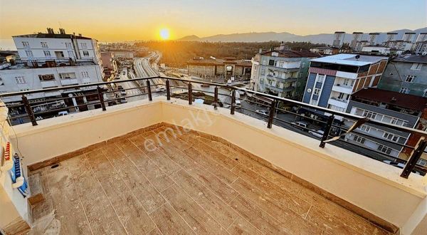 Çatalarmut'ta Deniz Manzaralı Araç Takaslı Fırsat 2+1 Daire