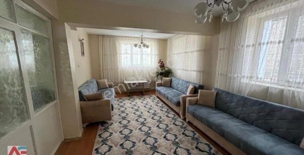 Anadolu Emlaktan Çarşı Merkezde 2+1 Satılık Geniş Daire