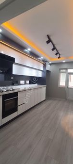 Asansörlü*ara Kat*lüks Yapılı*3+1*bağımsız Salon*ankastre*iskanlı*krediye Uygun*merkezi Konumda