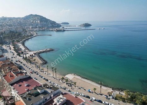 Aclass'dan Marına'da Sahıle 100 M Mesafede Kapalı Mutfaklı-genıs Kullanımlı 2+1 Fırsat Daire