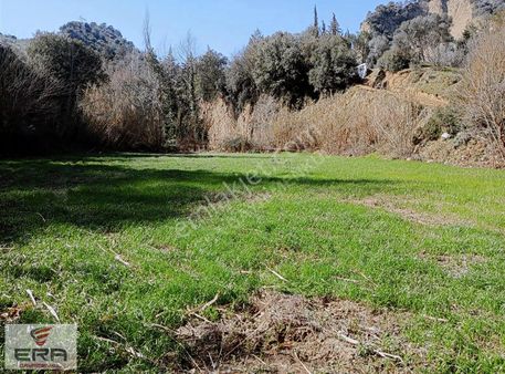 Era'dan Umurlu Çayyüzü Şehitlik Mesire Alanı Yanında Süper Bahçe