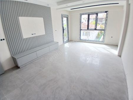 Şemikler'de Sıfır Ön Cephe Y.giriş 2+1 105 M2 D. Yaşam Parkı 400 Mt