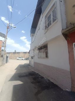 Esas01 Yani Eski Güney Sanayi Fabrikası Karşısı cadde Üzerinde 2 Katlı Müstakil