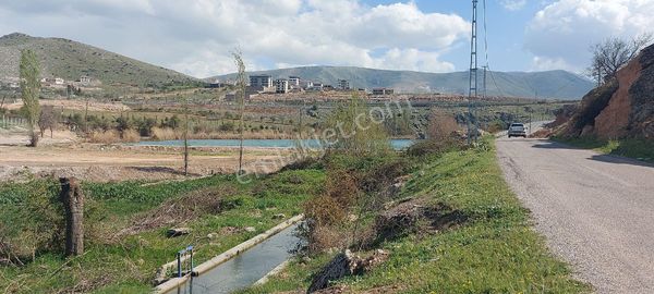 Değer'den Elemedikte Göle Komşu 3 Dönüm Boş Tarla