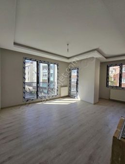 Sıfır Bina, Ara Kat, Merkezi Konumda.