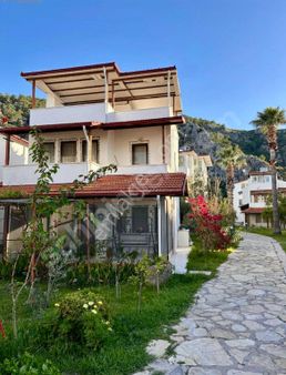 Niligo'dan Sarıgerme'de Havuzlu Site İçerisinde Satılık Villa