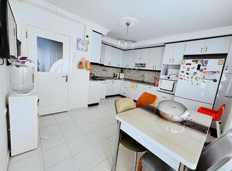 Şemiklerde Geniş 3+1 Cadde Üstü Kredi Limit Yüksek Satılık Daire