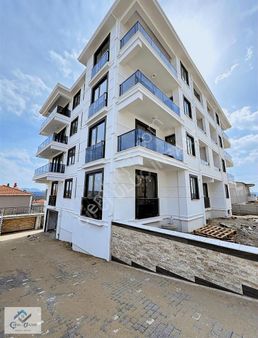 Çifci-uluç Emlak'tan Ayvacık'ta Satılık 2+1 Daireler