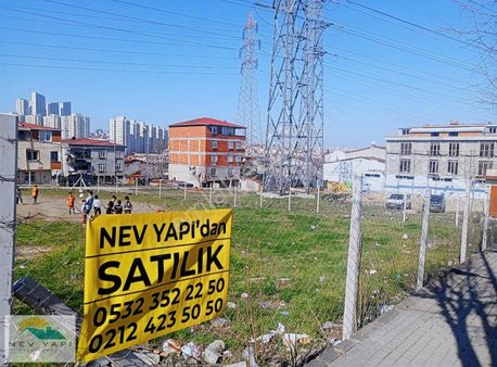 ** Nev Yapı Arsa Ofisinden 1.300 Metrekare Cadde Üzeri **
