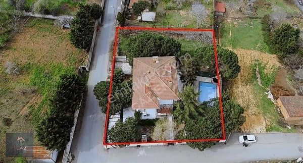 Beykoz Baklacı'da Prestijli Bölgede Satılık Villa Ve Arsası