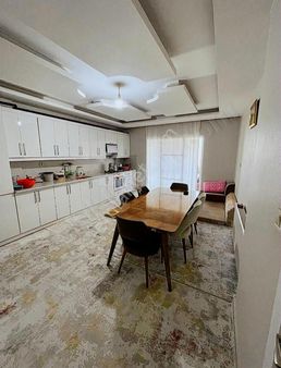 Satılık Kızıltepe Yenikent Cihanpol Civarı Yaşarkent Sitesi 4+1