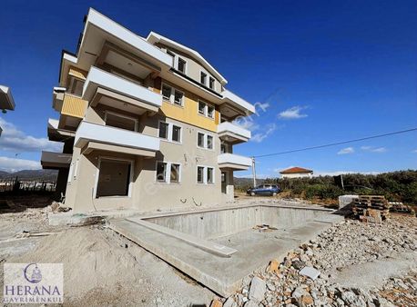 Karaçulha Mah. Havuzlu 2+1 Daire