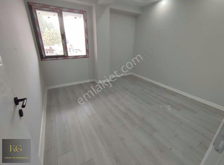 Manisa Yunusemre Muradiyede Full Yapılı 2+1 Daire