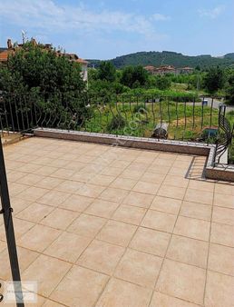 Ağva Merkezde7+1denize Yürme Mesafisnde Orman Manzaralı Villa