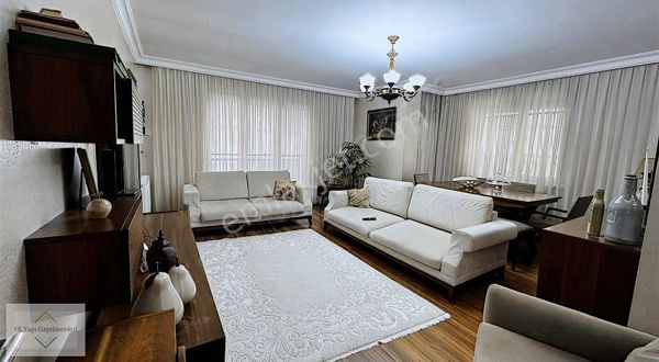Acil Eşyalı Japonevlere Komşu 2+1 85m2 Satılık Daire
