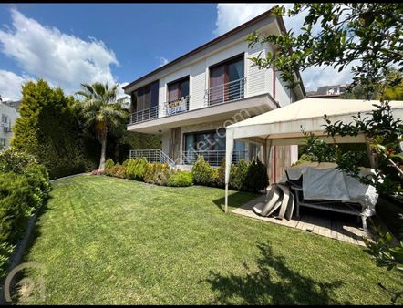 C21 Loca'dan Altınoluk Müstakil 8+1 Havuzlu Villa