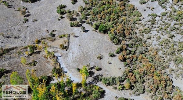 Balıkesir Dursunbey'de 1.042 M2 Resmi Yollu Köye Yakın Arazi