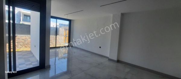Bodrum Gümüşlük Te Satılık 3+1 Havuzlu Villa