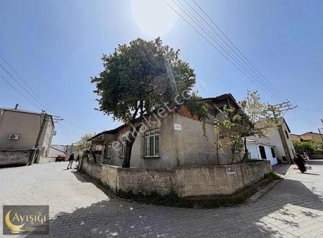 Gebze Mevlana Mh. 211m² Arsa İçinde Satılık Müstakil Bahçeli Ev