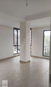 Bakırköy Z.baba Da Yücetarla Caddesi Üzerinde Sıfır Kat 3 2+1