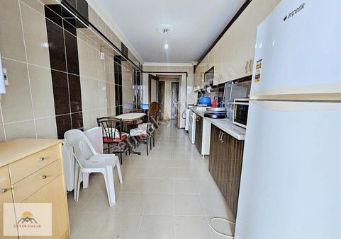 Güler Emlak'dan Ön Cephe Asansörlü Yüksek Giriş Altında Daire