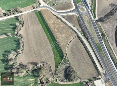 Tekirdağ Süleymanpaşa Banarlı Da Edirne Yolu Kenarı Fırsat Tarla