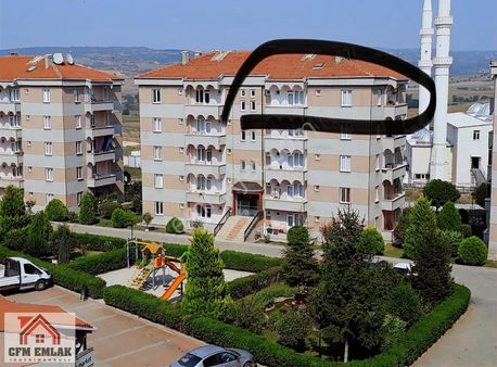Yunusemre Mahallesi Dilek Sitesinde 135 M2 Satılık Daire
