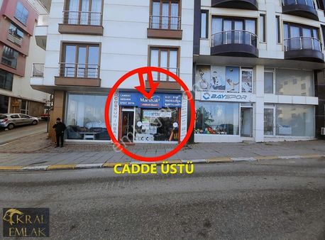 Yalı Mahallesinde Bankalar Caddesinde Acil Satılık Dükkan