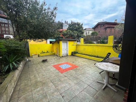 Kanlıca 147m2 Arsada 300m2 Renevasyonlu Triplex Satılık Konak Ev