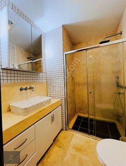 Yalıkavak'ta Plajlı Sitede Kesintisiz Deniz Manzaralı Daire