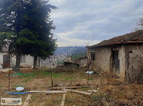 Malkara Emirali Mahallesinde 3.923 M2 İçinde Taş Ev Ve Arsası