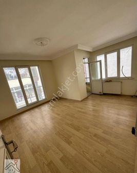 Avcılar Cihangir Merkezi Konumda Heryere Yakın 10 Yıllık Geniş Dublex Daire