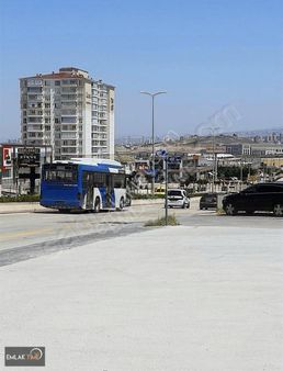 Zirve Caddesine Cephe 100 Mt Satılık Dükkan