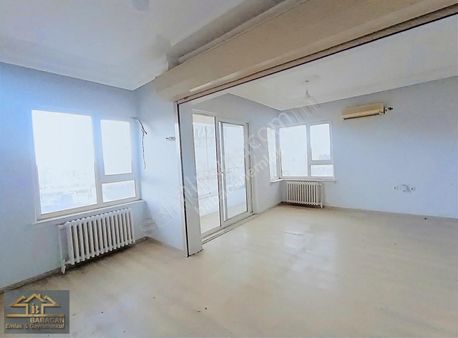 Babacandan Novada Karşısı Cadde Üstü İçi Bakımlı Uygun 3+1 Daire