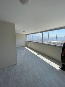 Bayraklı Şehir Hastanesi Yakını 3+1 Dubleks Satılık Daire