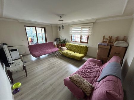 Bostancıda Mükemmel Manzaralı 3+1 Fırsat Acil Satılık Daire